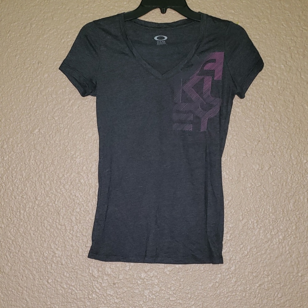 Oakley tee - Picture 1 of 2